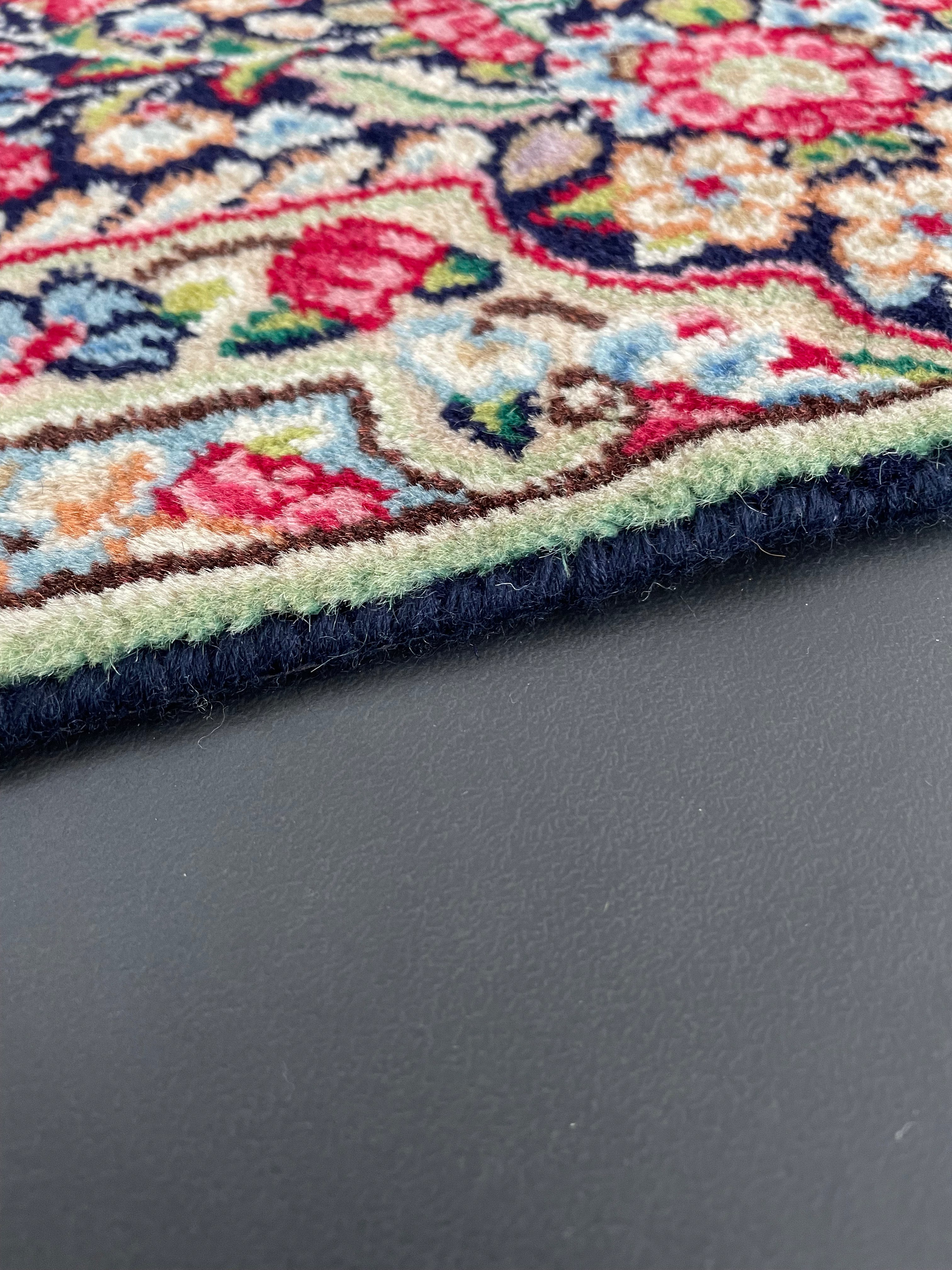 Kirman rug 340 × 240 cm