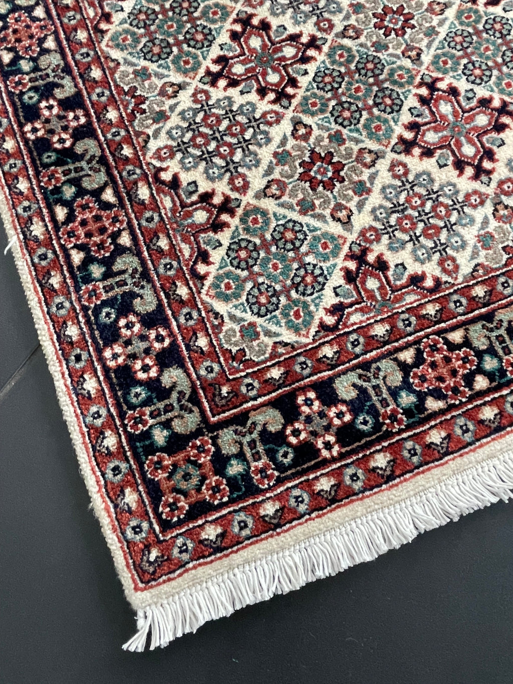 Kashmir rug 90 × 64 cm