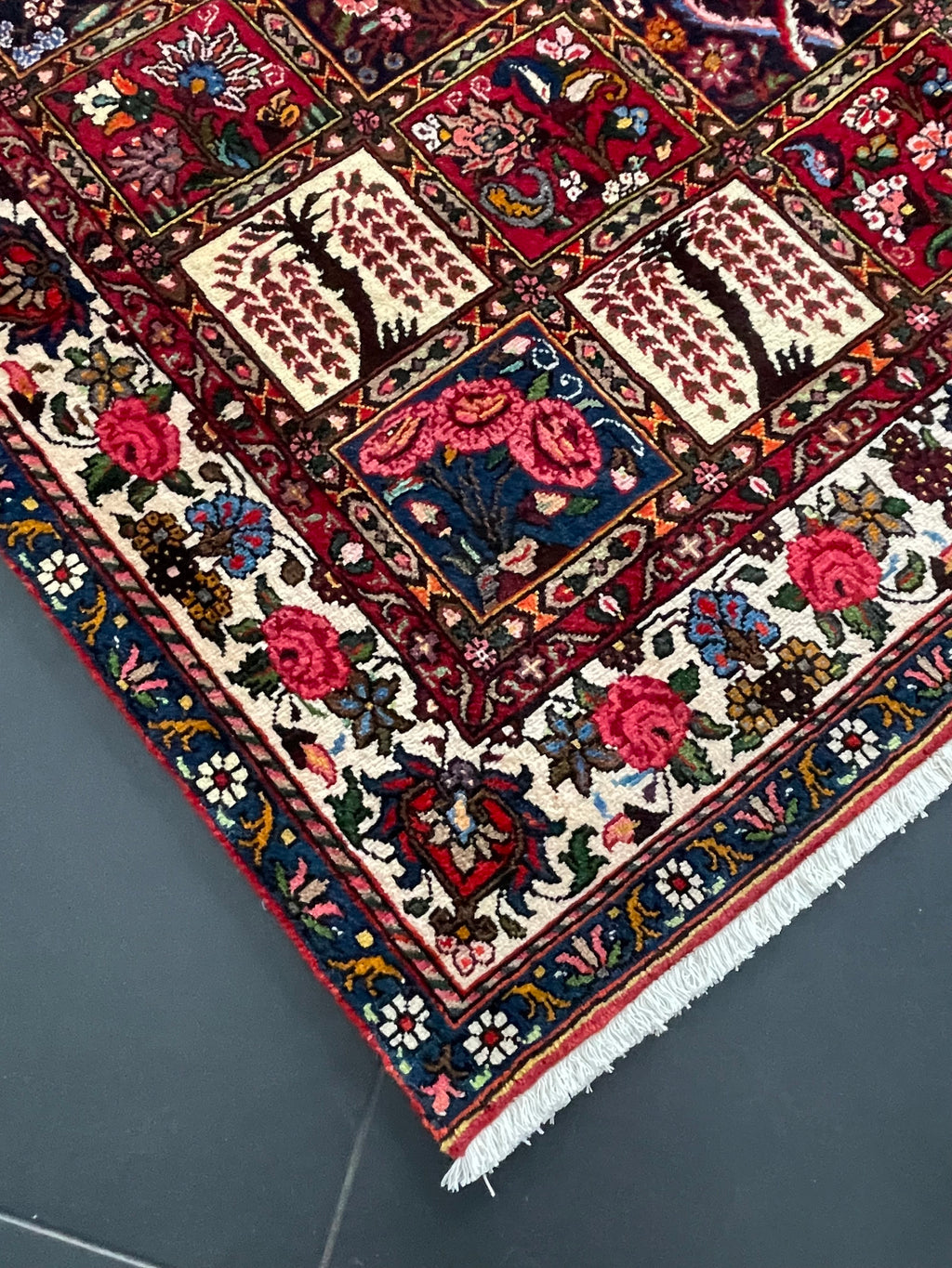 Bachtiar rug 204 × 127 cm