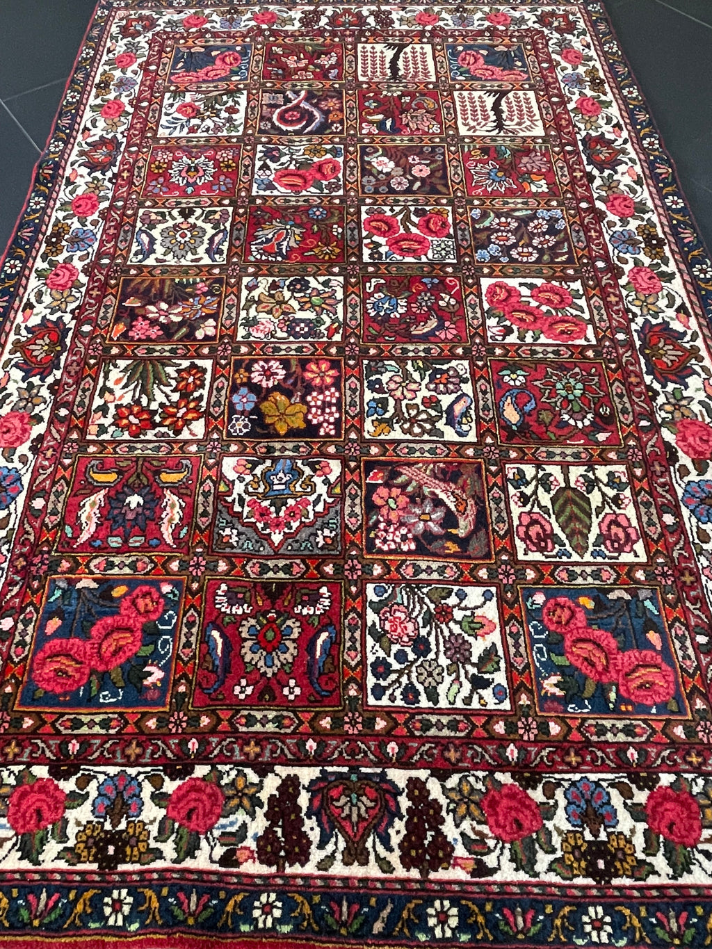 Bachtiar rug 204 × 127 cm