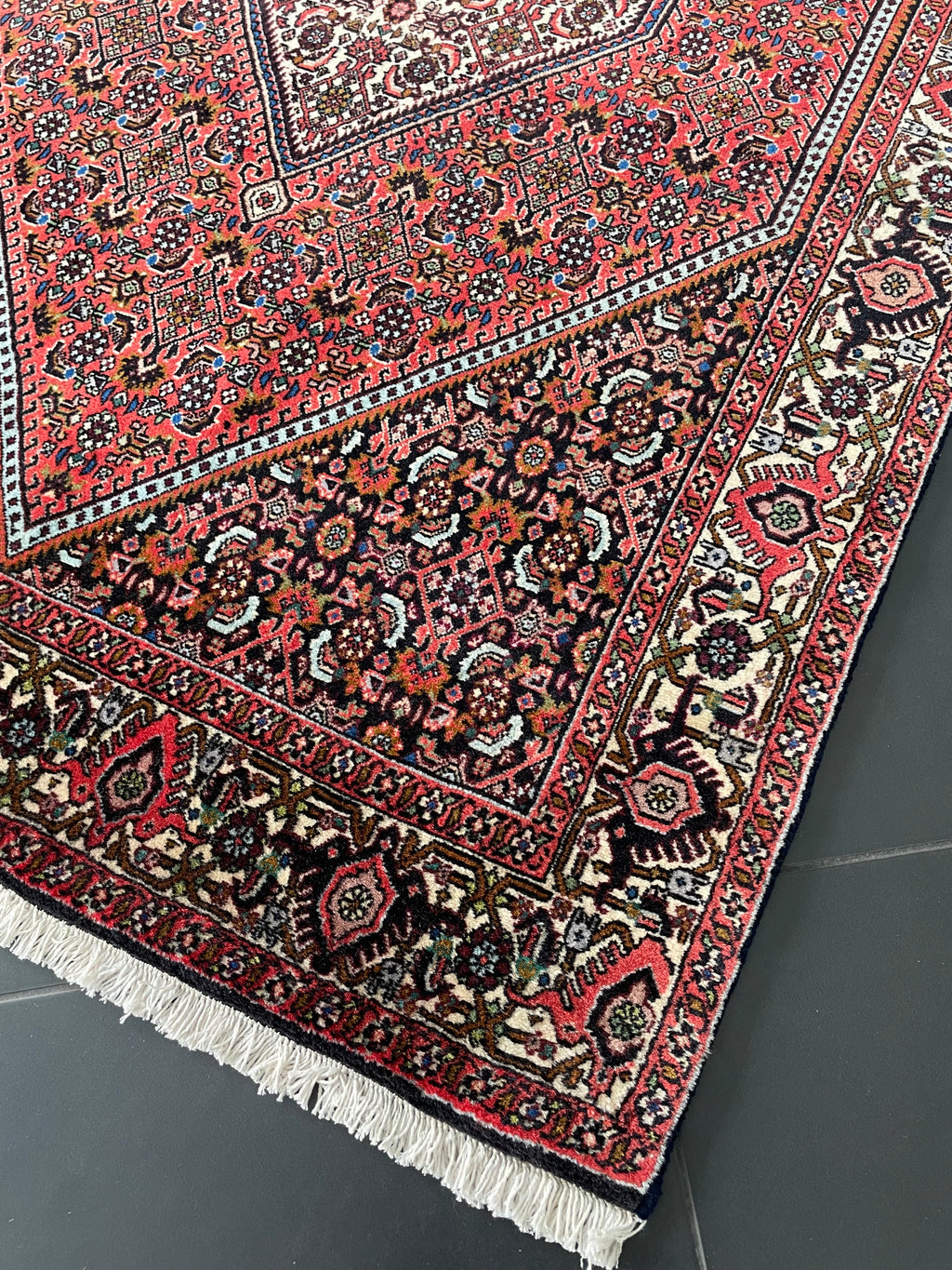 Bidjar Rug 175 × 104 cm