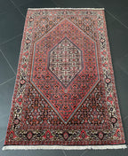 Bidjar Rug 175 × 104 cm