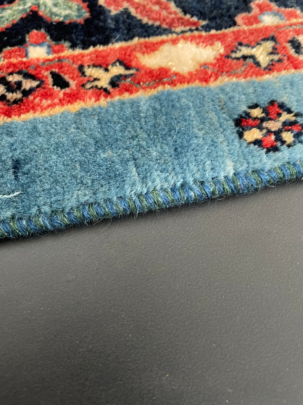Loribaft rug 300 × 203 cm