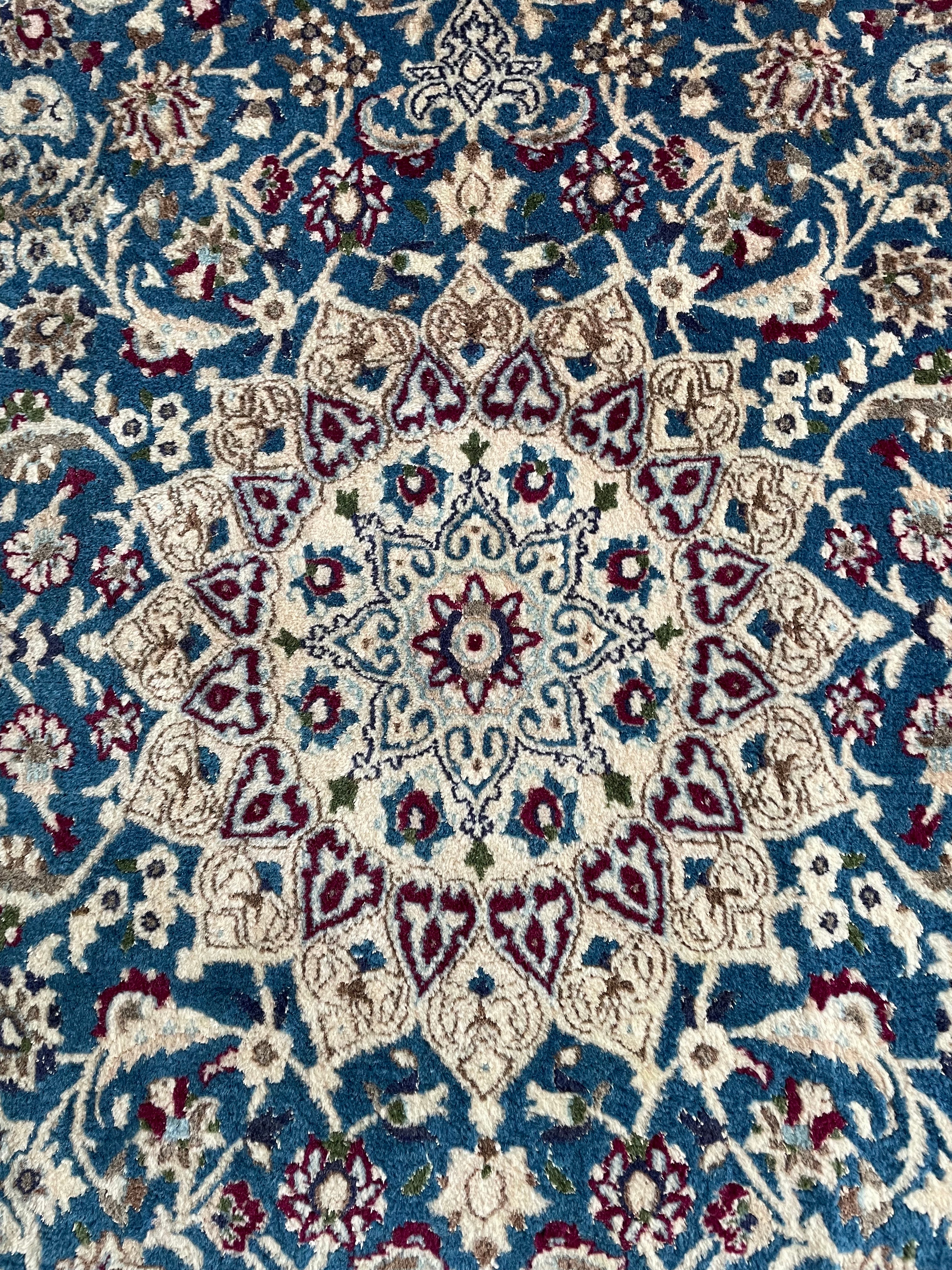 Nain rug 185 × 112 cm