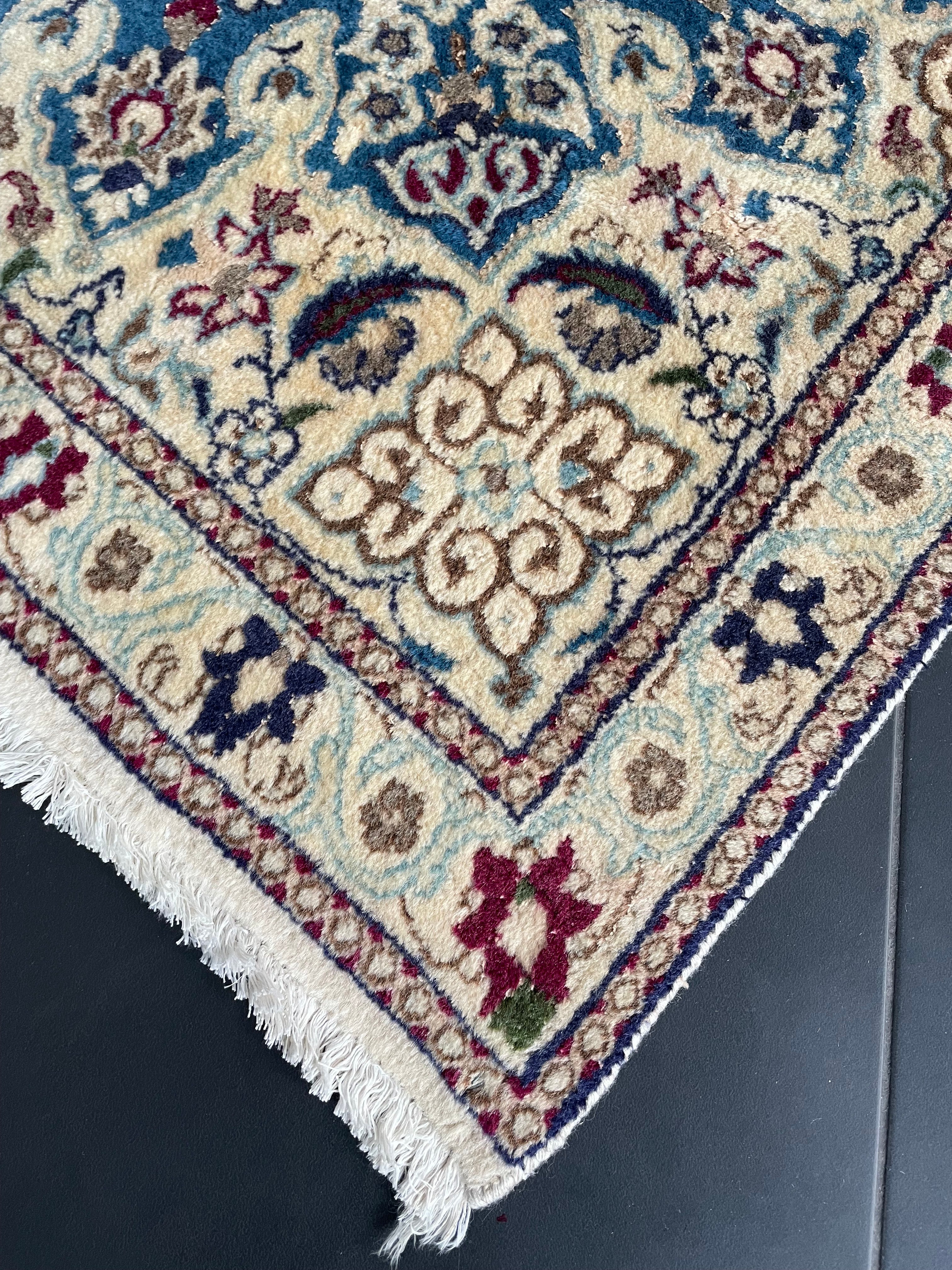 Nain rug 185 × 112 cm