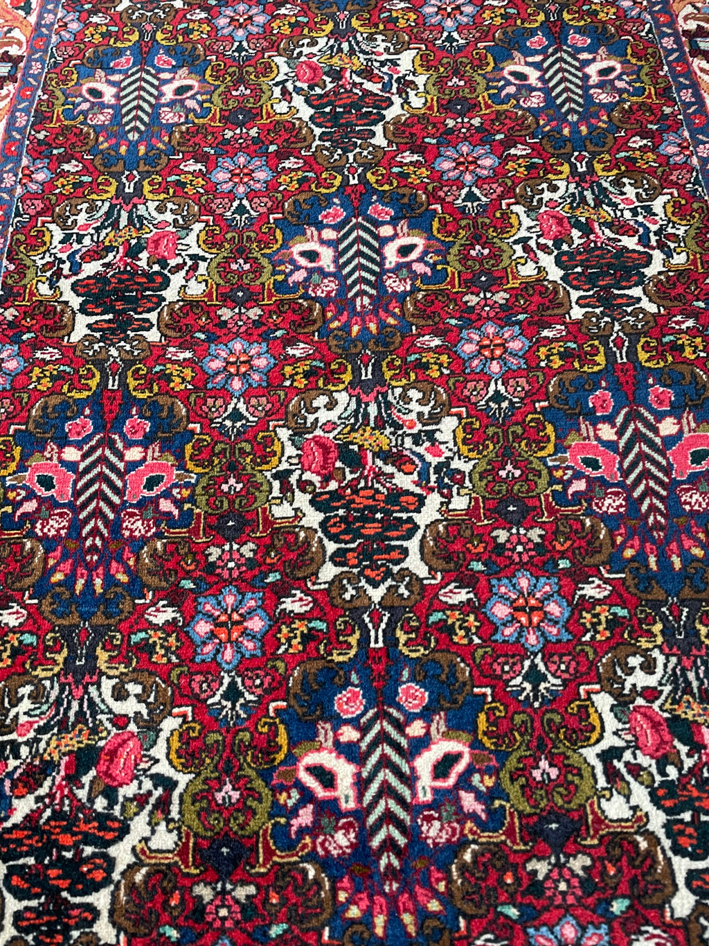 Bachtiar 163 x 109 cm