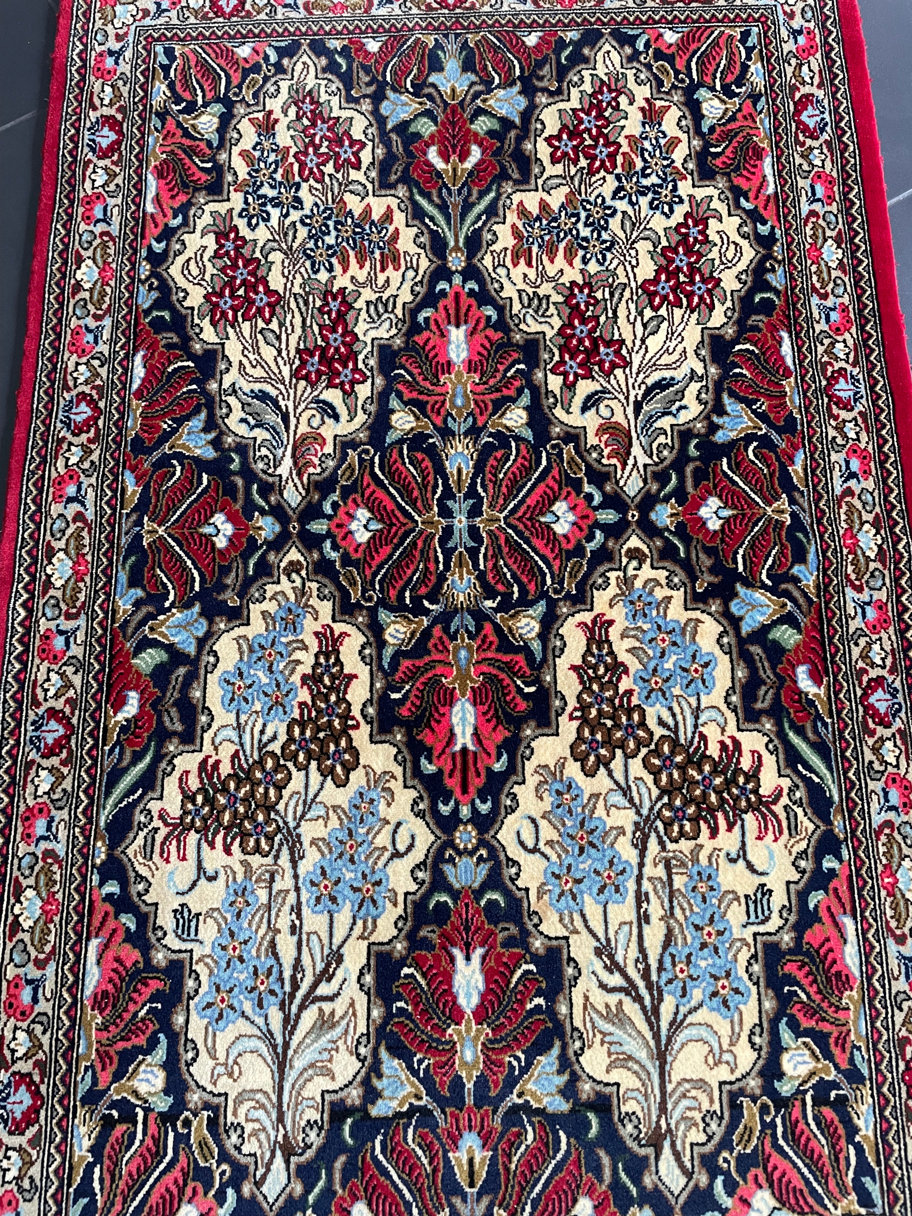 Qom rug 130 × 80 cm