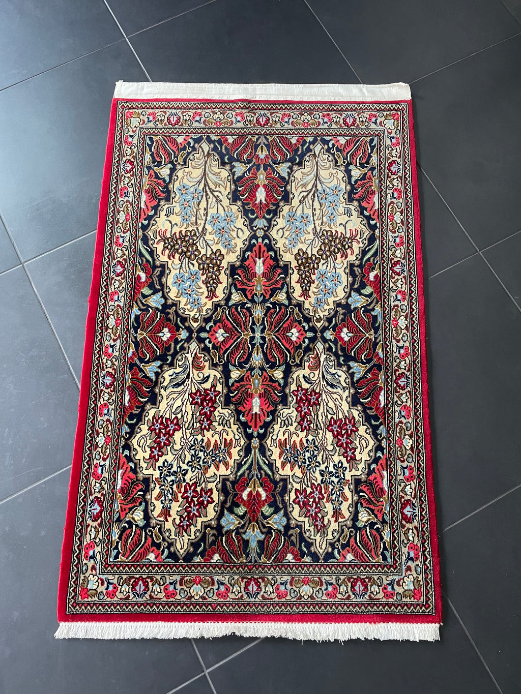 Qom rug 130 × 80 cm