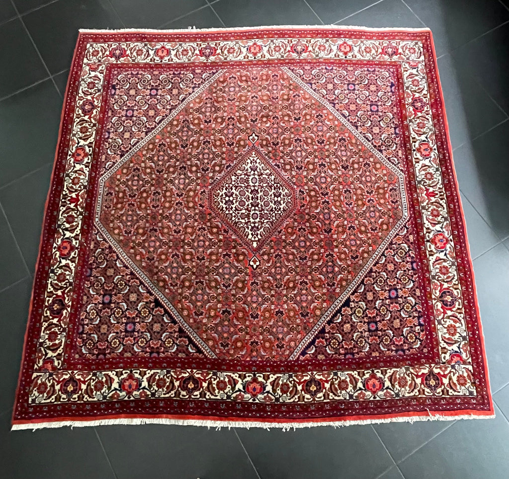 Bidjar rug 200 × 200 cm
