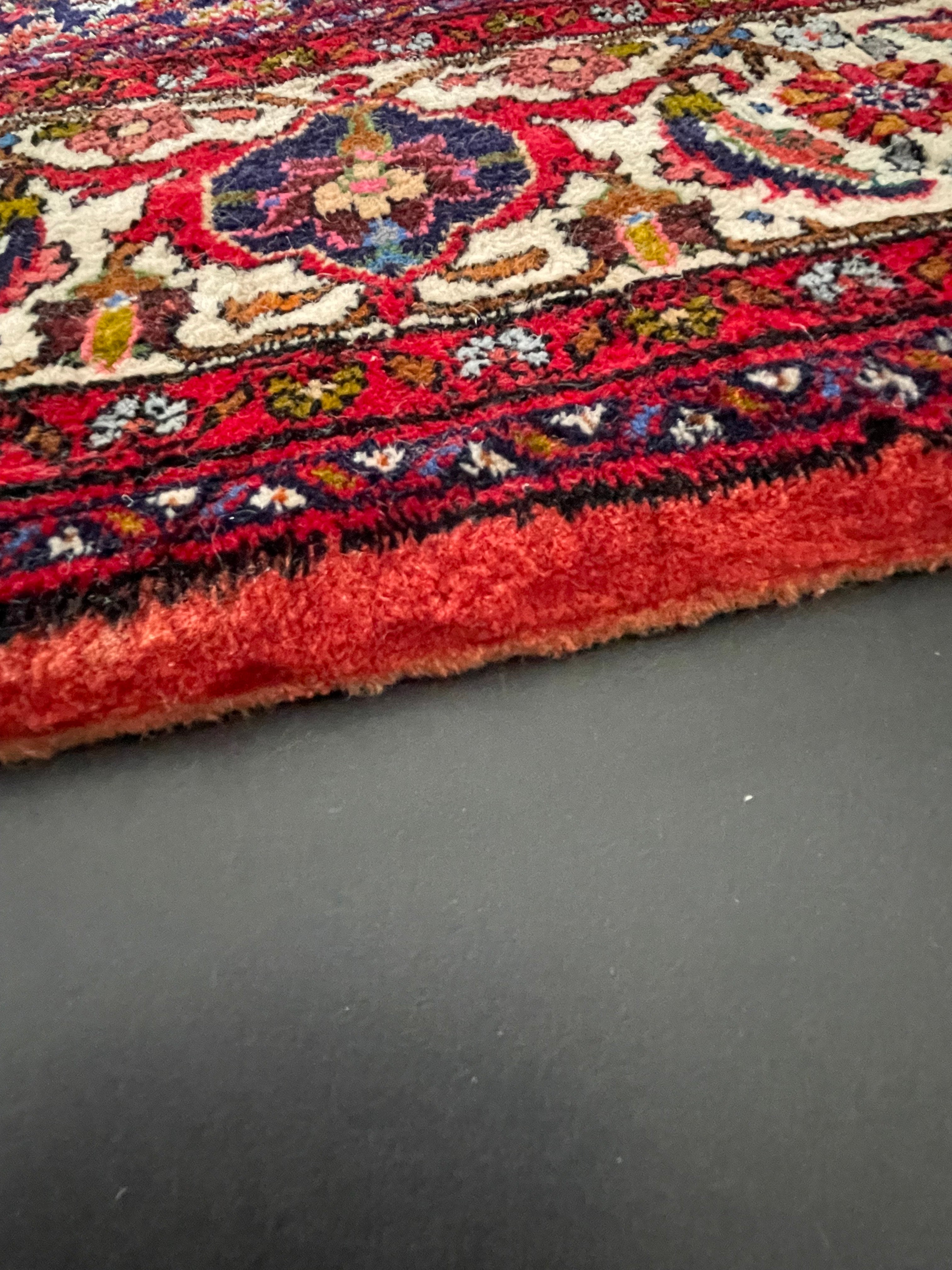Bidjar rug 200 × 200 cm