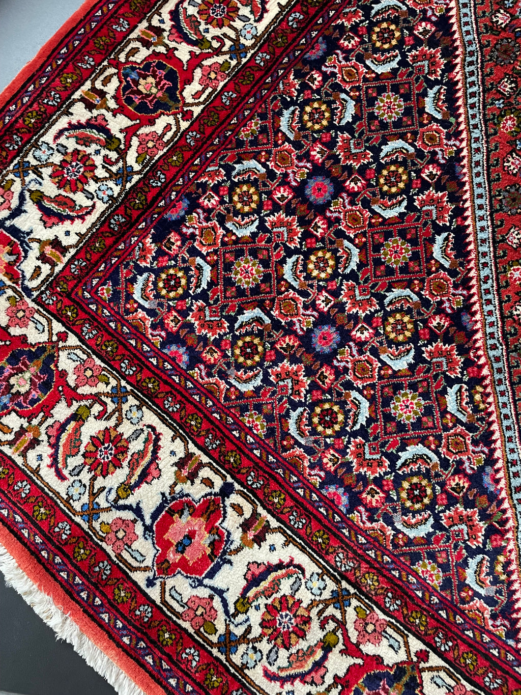 Bidjar rug 200 × 200 cm
