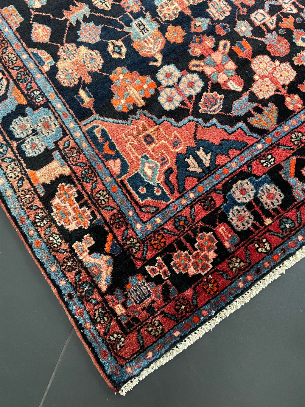Persian Nahavand Rug 215 × 140 cm