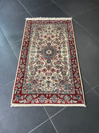 Sarough rug 125 × 70 cm