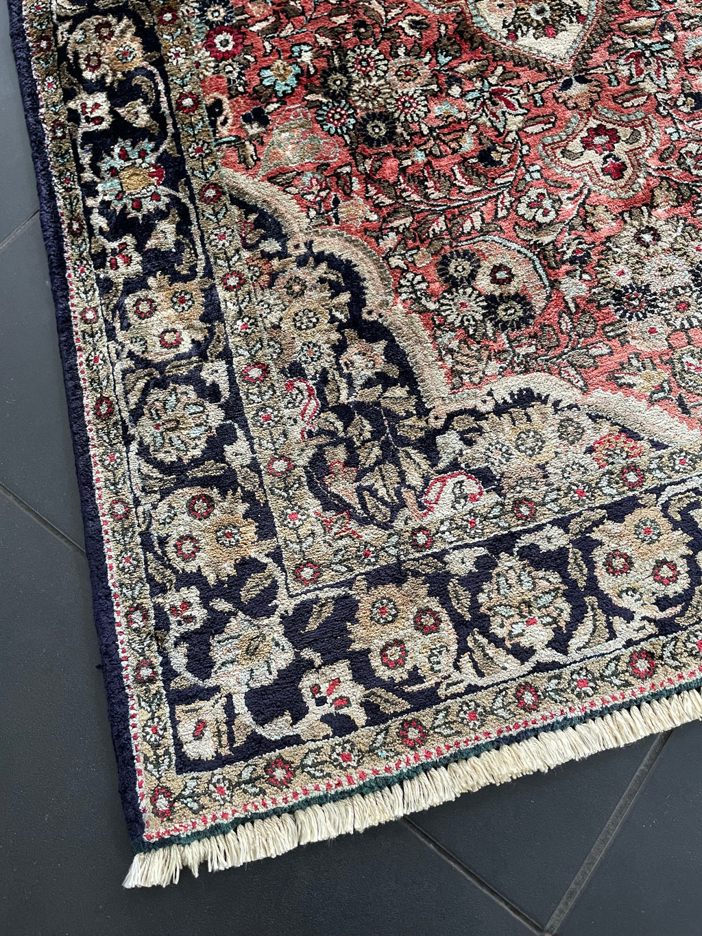 Qom 124 × 78 cm