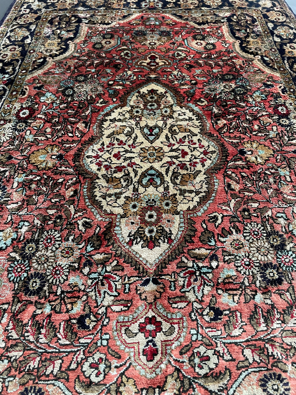 Qom 124 × 78 cm