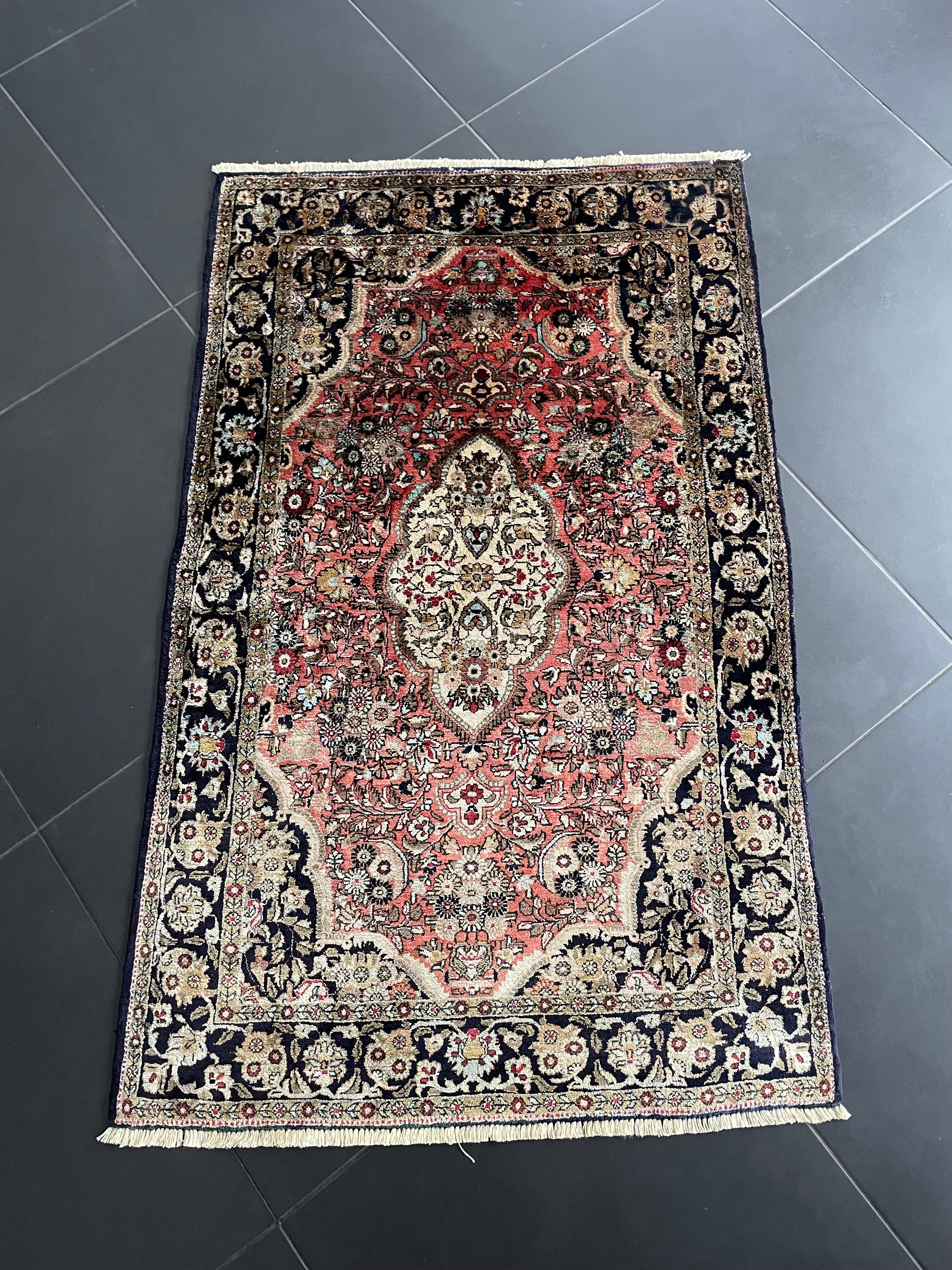 Qom 124 × 78 cm