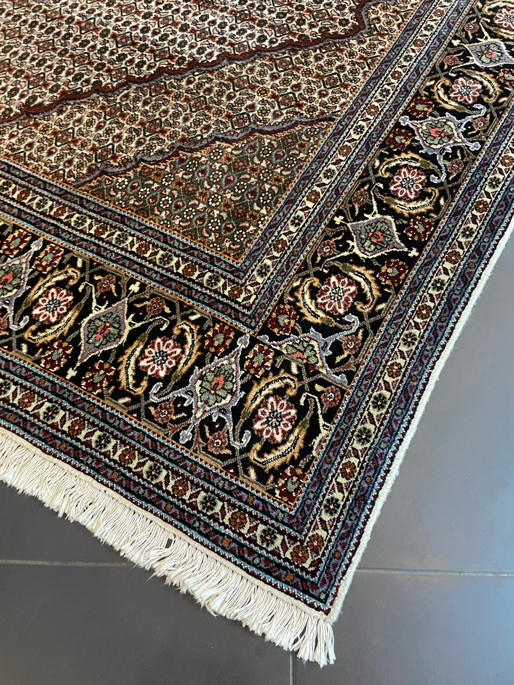 Tabriz Rug 300 × 200 cm