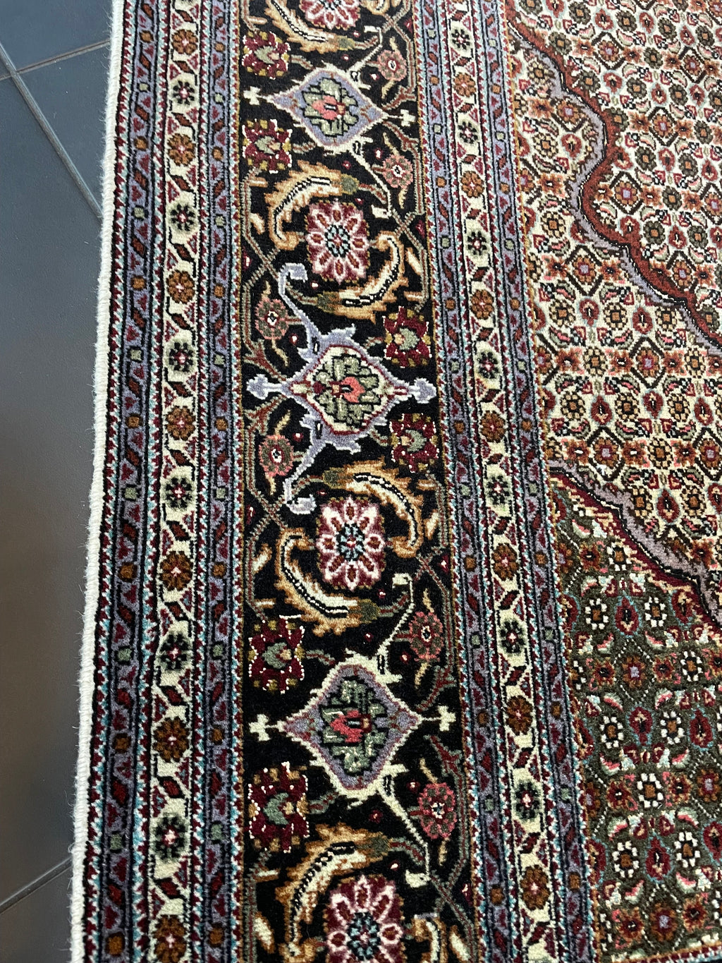 Tabriz Rug 300 × 200 cm