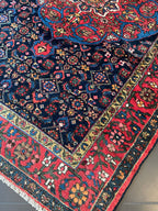 Bakhtiari Rug 195 × 136 cm