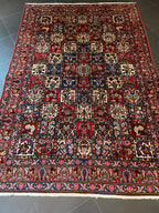 Bakhtiari Rug 300 × 200 cm
