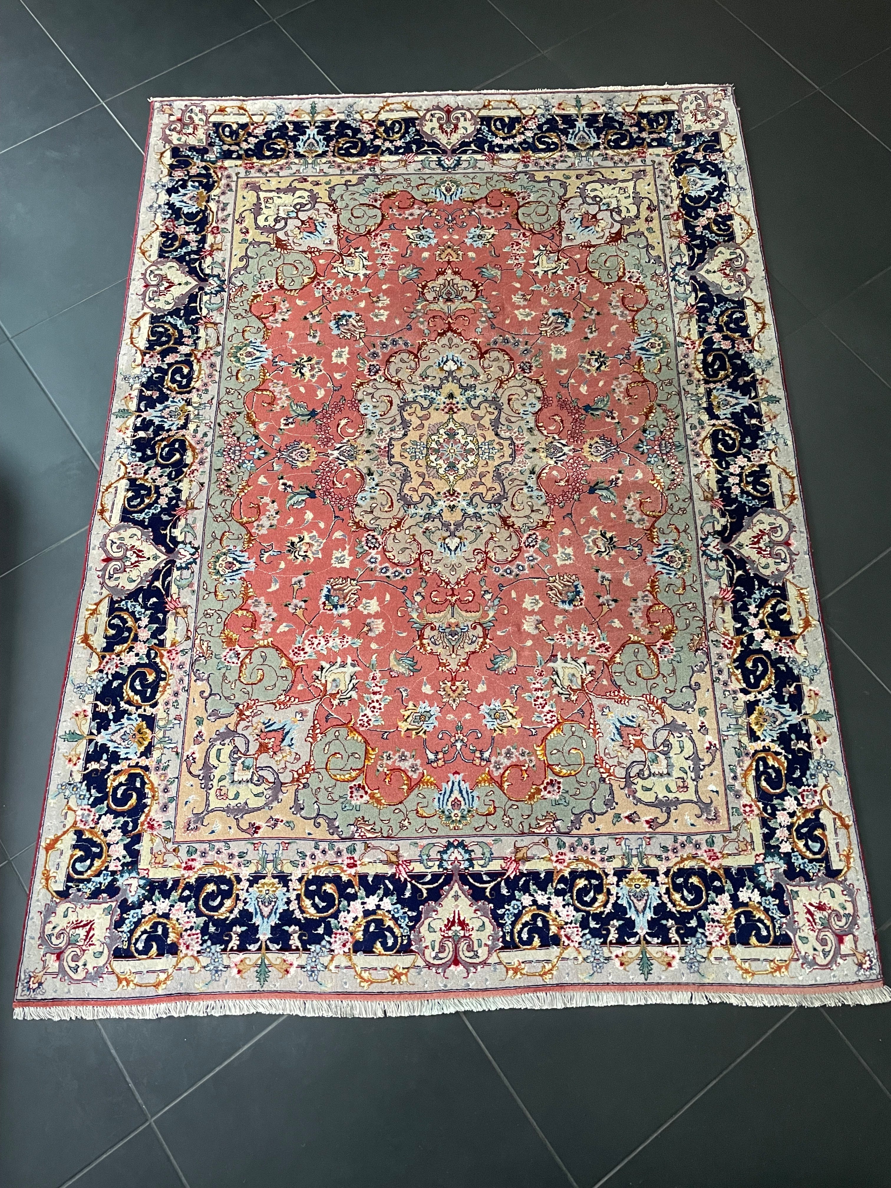 Tabriz Rug 206 × 149 cm