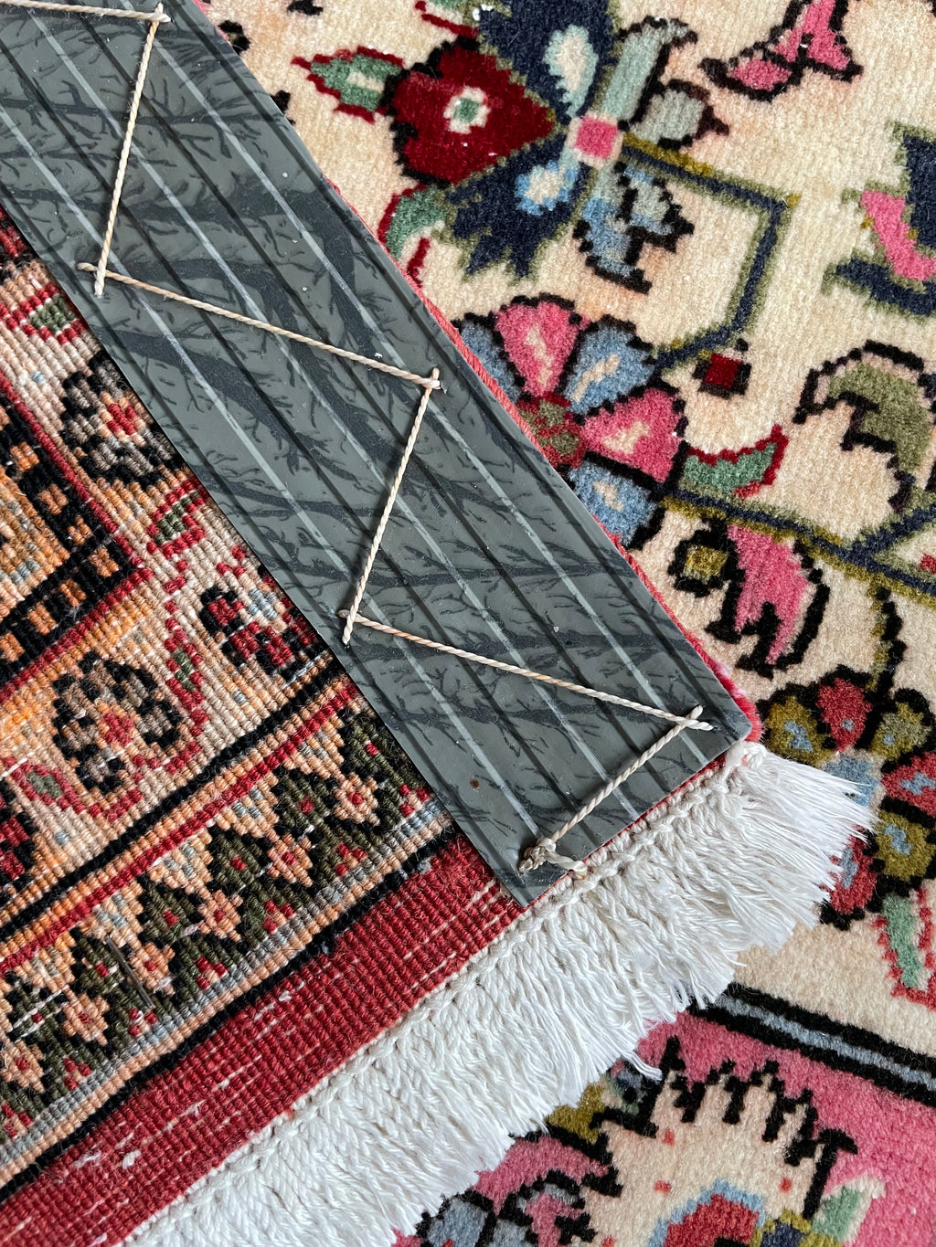 Qom Rug 167 × 107 cm