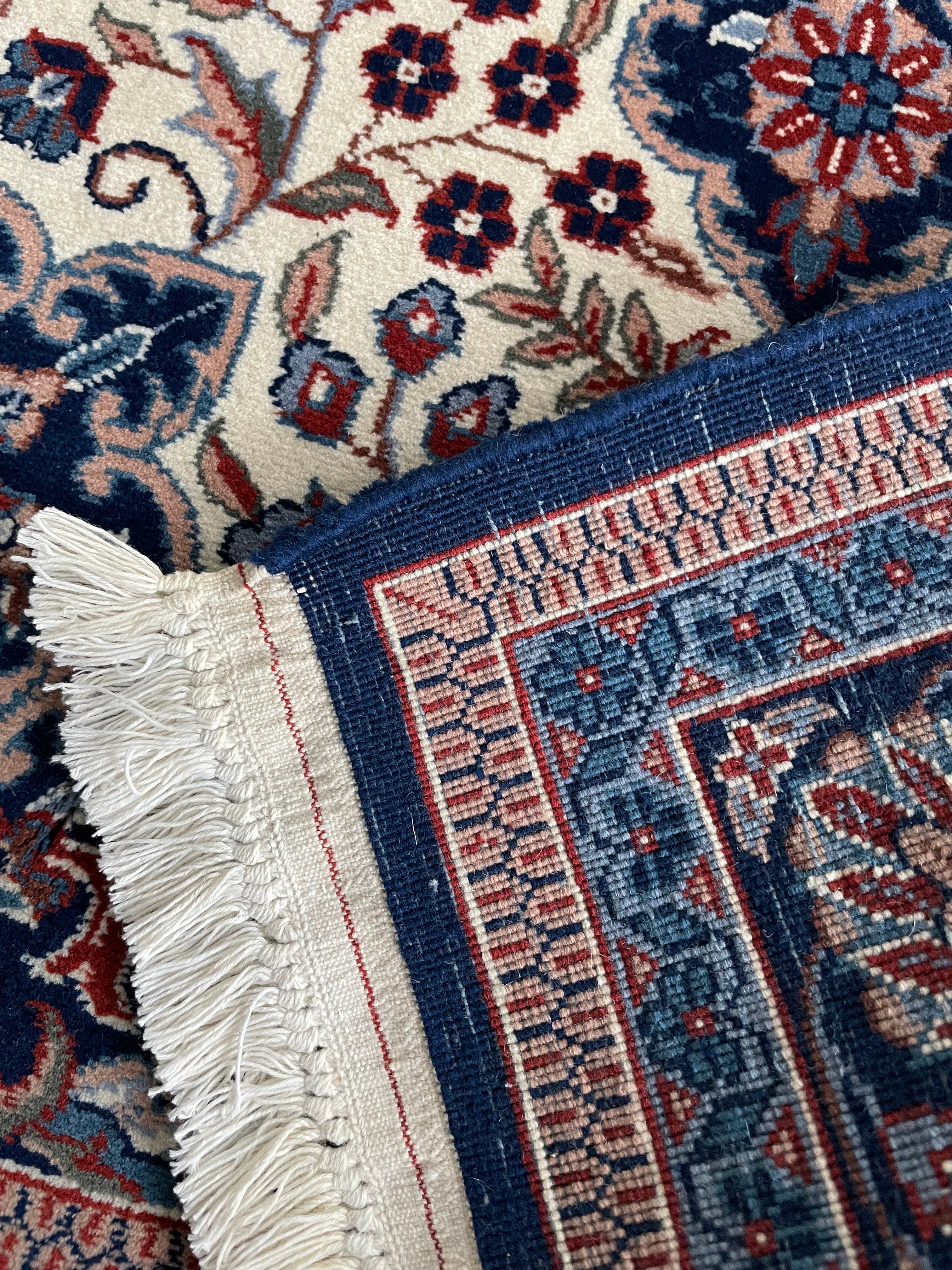 Qom Rug 160 × 95 cm