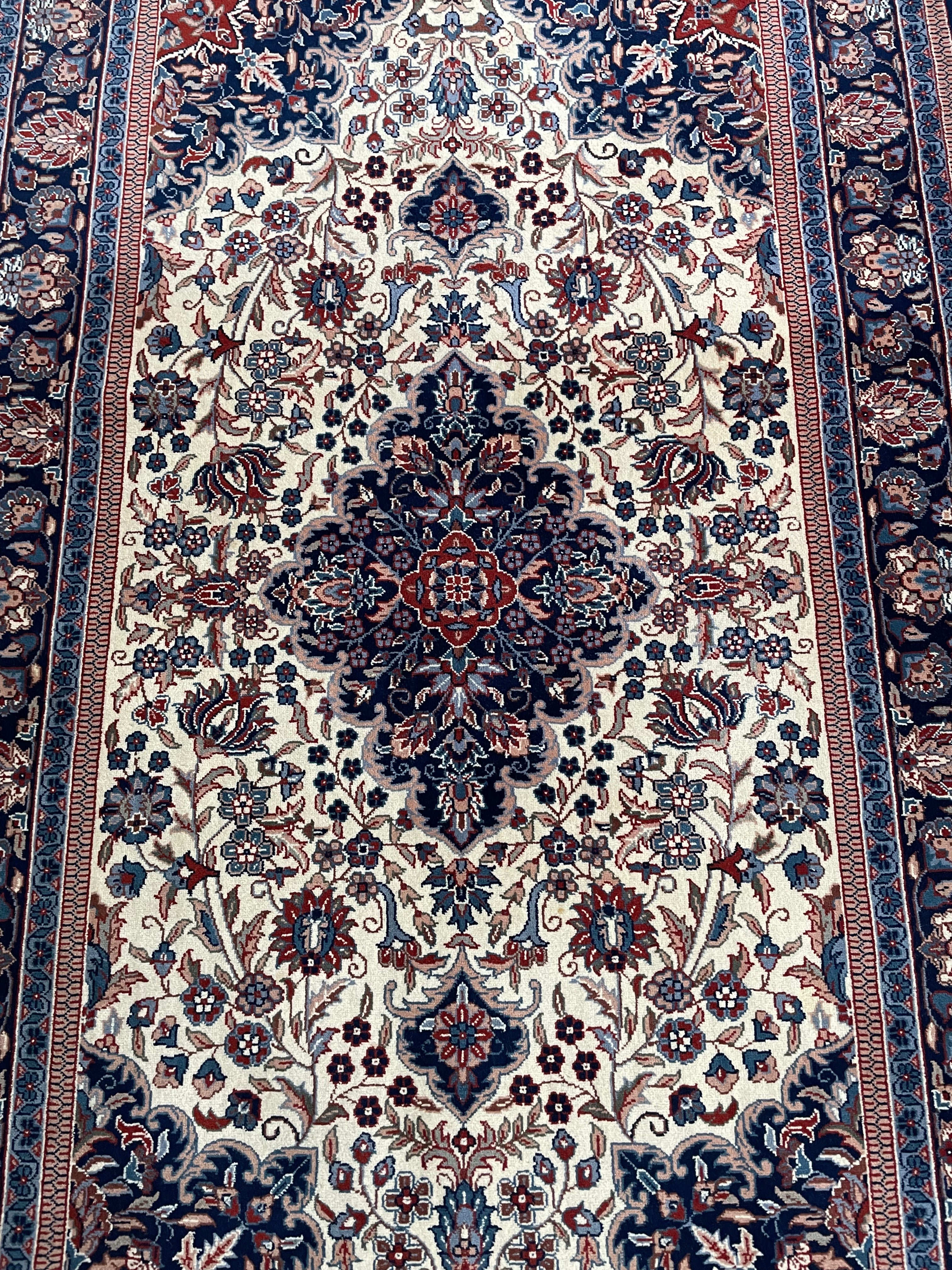 Qom Rug 160 × 95 cm