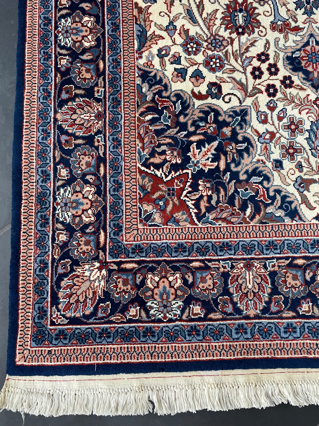 Qom Rug 160 × 95 cm