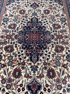 Qom Rug 160 × 95 cm