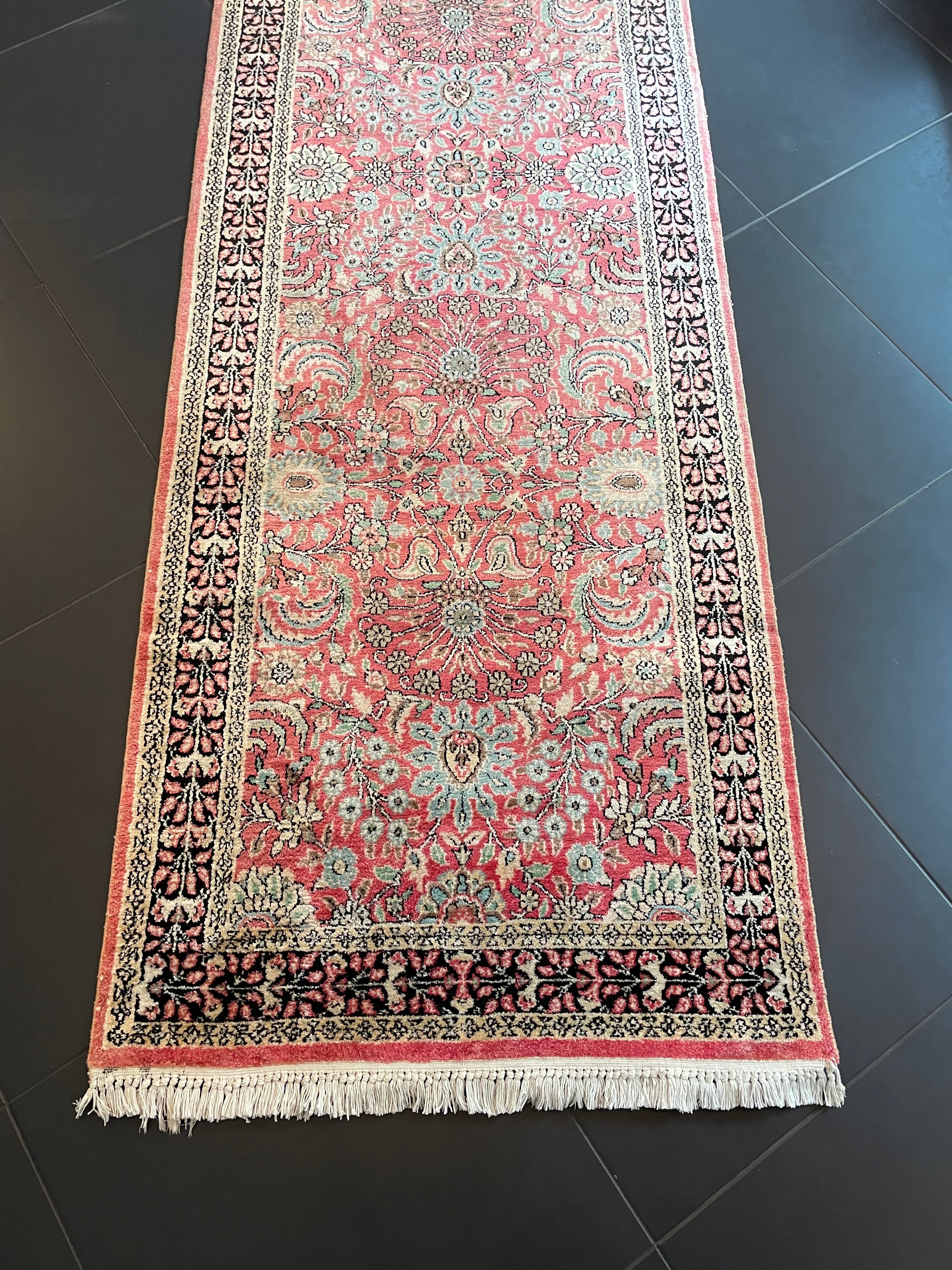 Kashmir silk Rug 306 × 83 cm