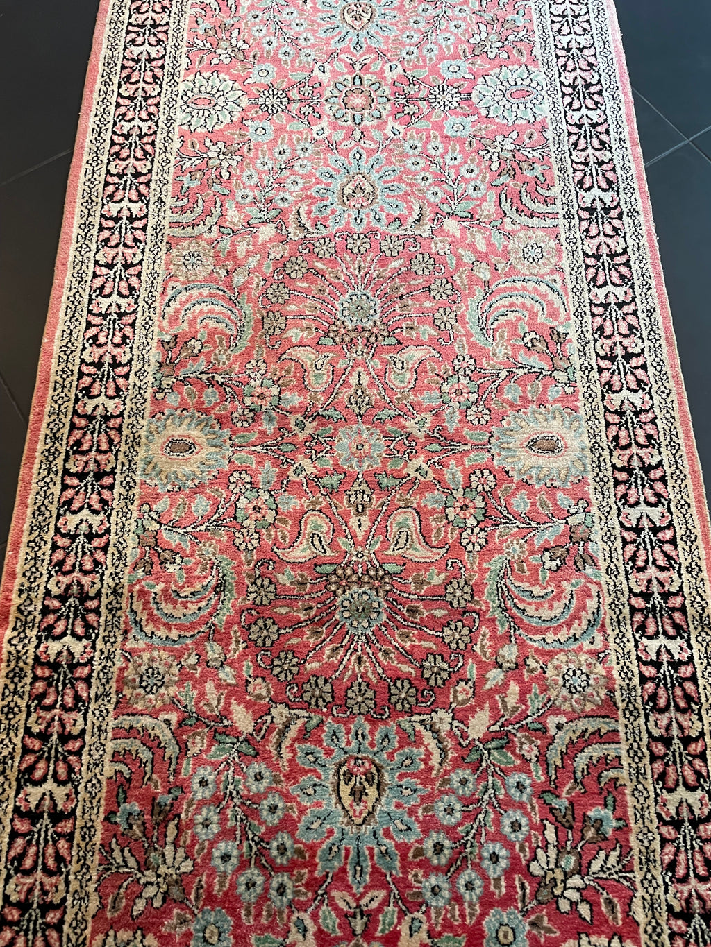 Kashmir silk Rug 306 × 83 cm