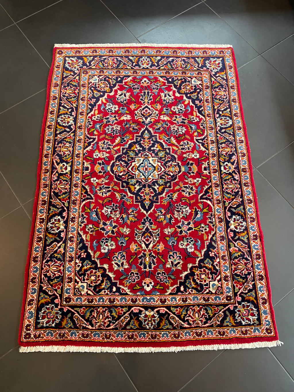 Kashan Rug 150 × 103 cm