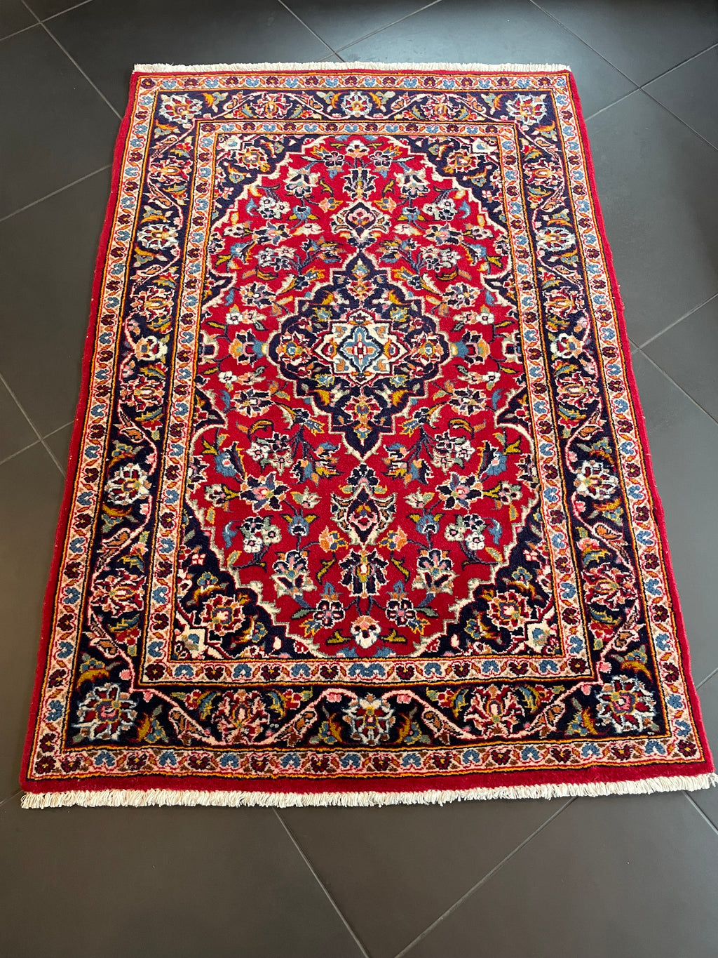Kashan Rug 150 × 103 cm