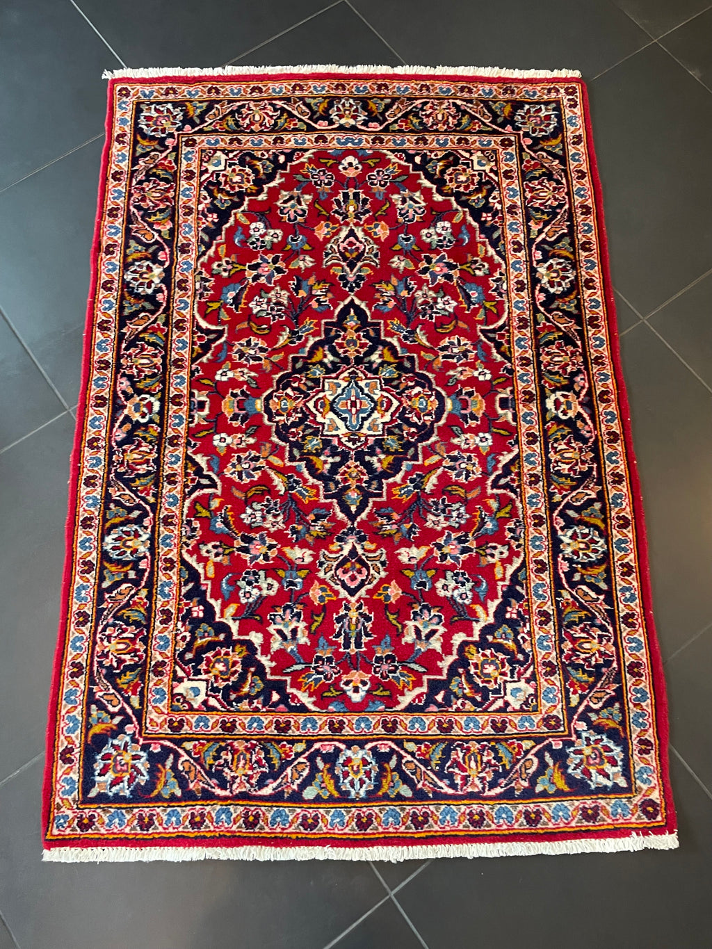 Kashan Rug 150 × 103 cm