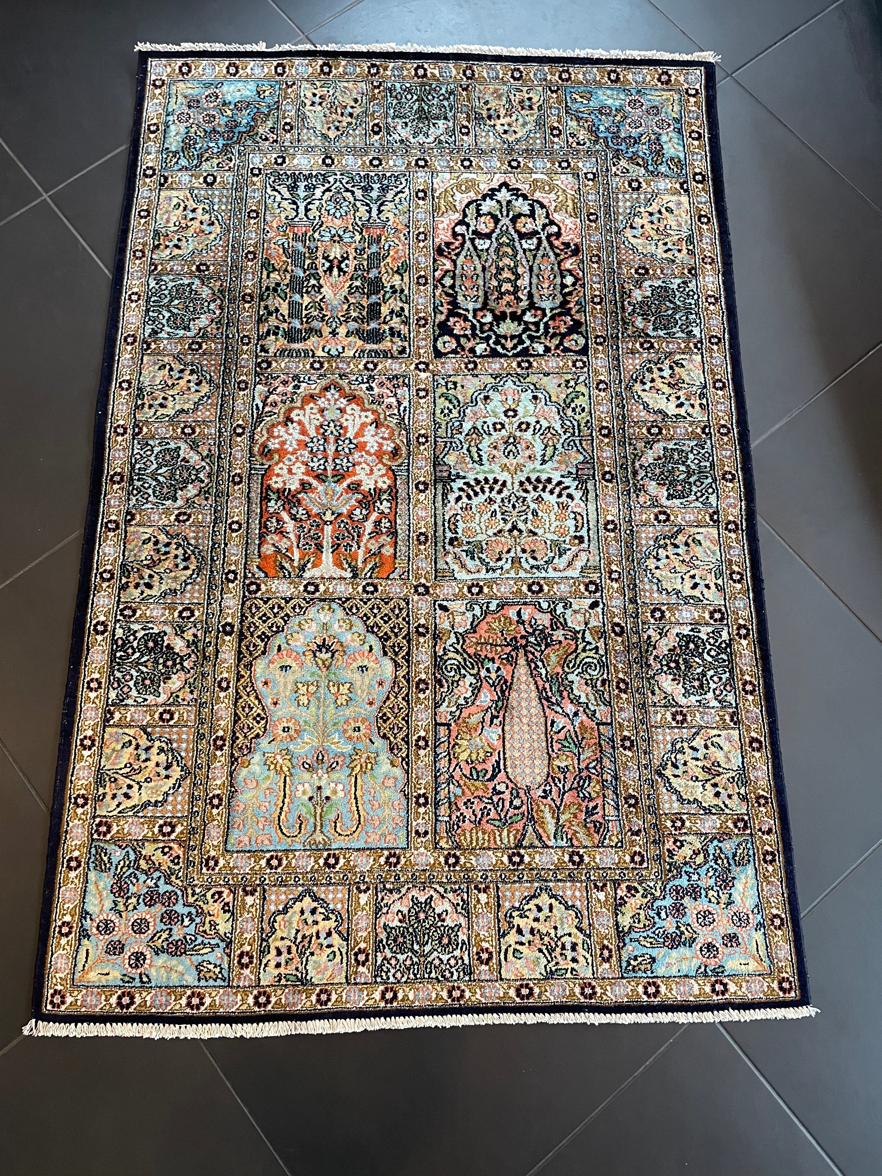 Kashmir Rug 147 × 94 cm
