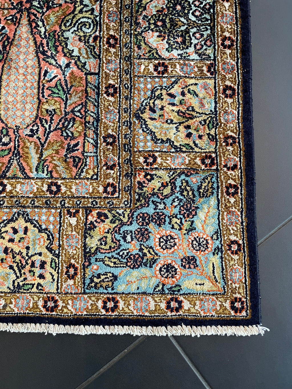 Kashmir Rug 147 × 94 cm