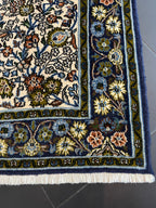 Kashan Rug 162 × 108 cm