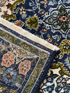 Kashan Rug 162 × 108 cm