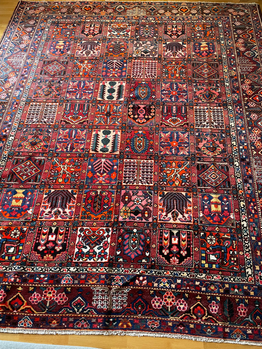 Bakhtiari Rug 350 × 294 cm