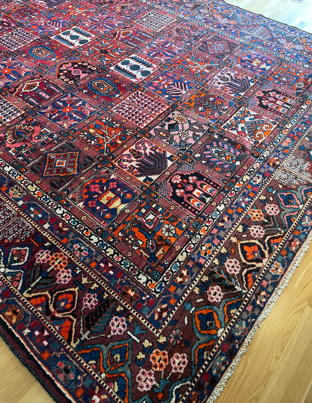 Bakhtiari Rug 350 × 294 cm