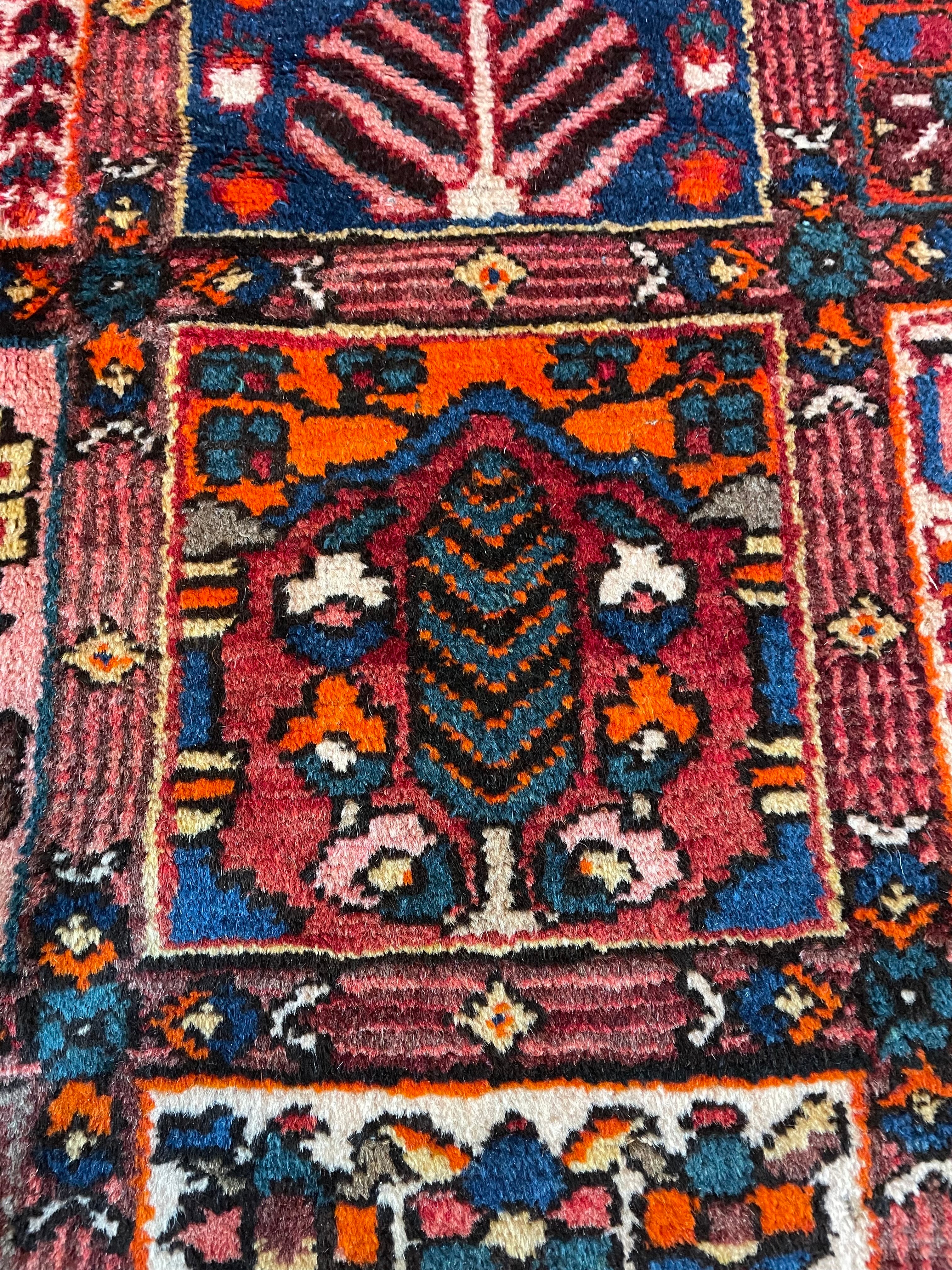 Bakhtiari Rug 350 × 294 cm