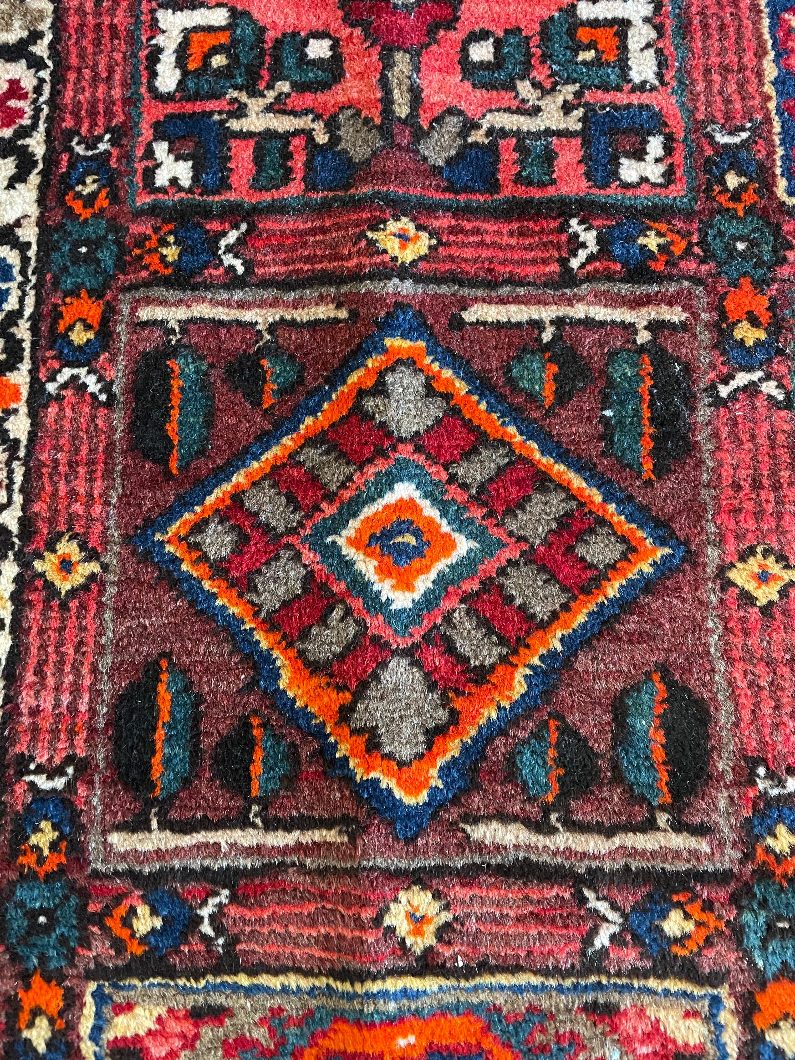 Bakhtiari Rug 350 × 294 cm