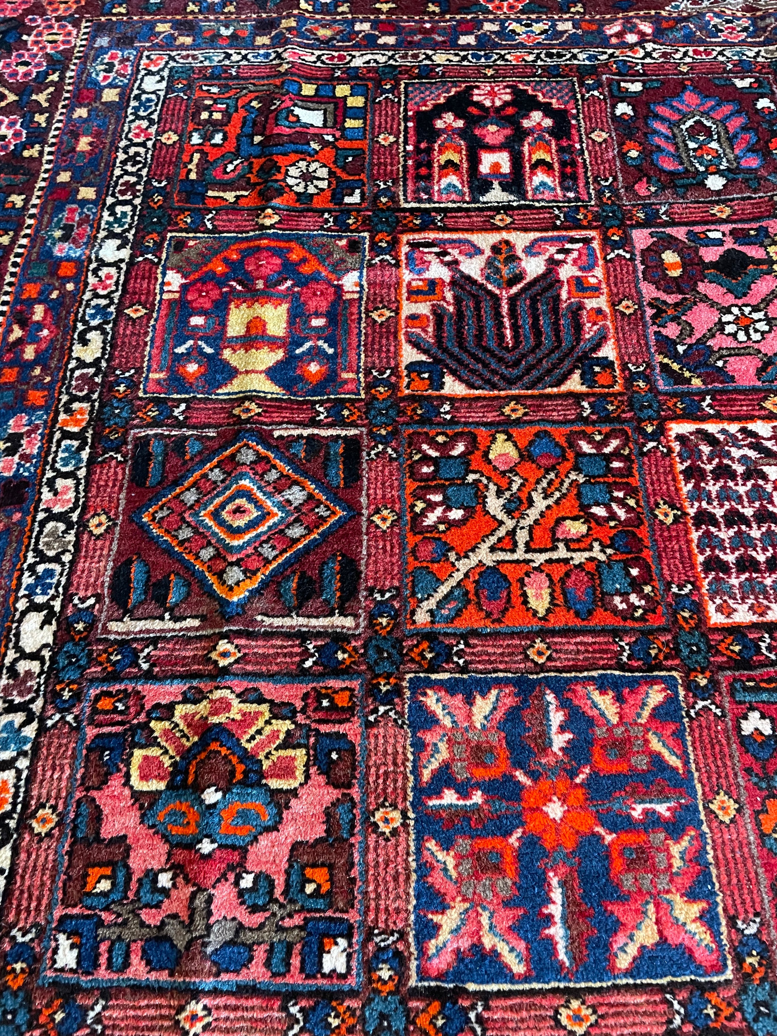 Bakhtiari Rug 350 × 294 cm