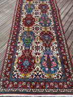 Bakhtiari Rug 409 × 107 cm
