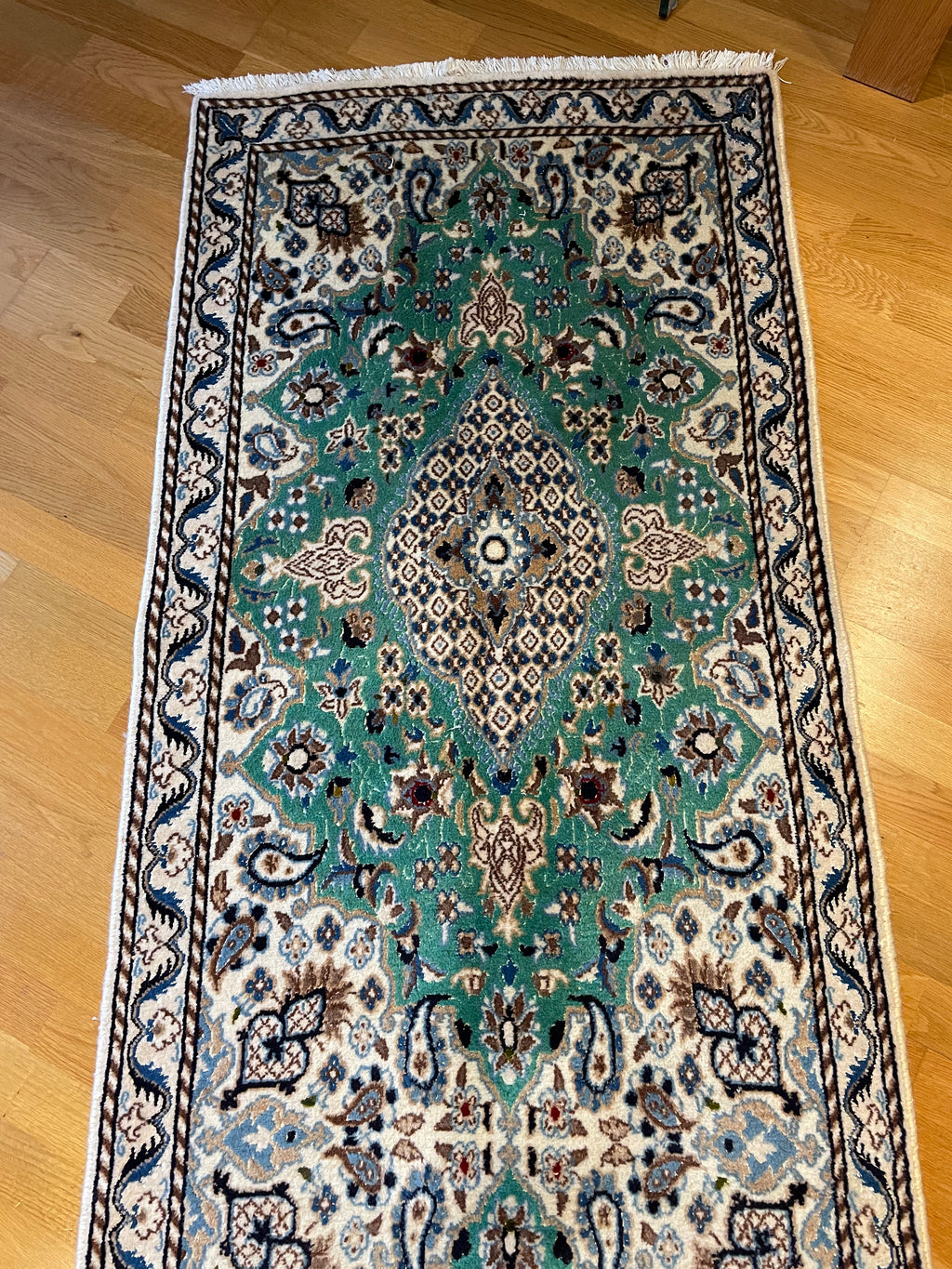 Nain Rug 377 × 84 cm