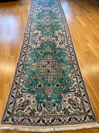 Nain Rug 377 × 84 cm