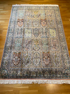 Kashmir Rug 240 × 167 cm