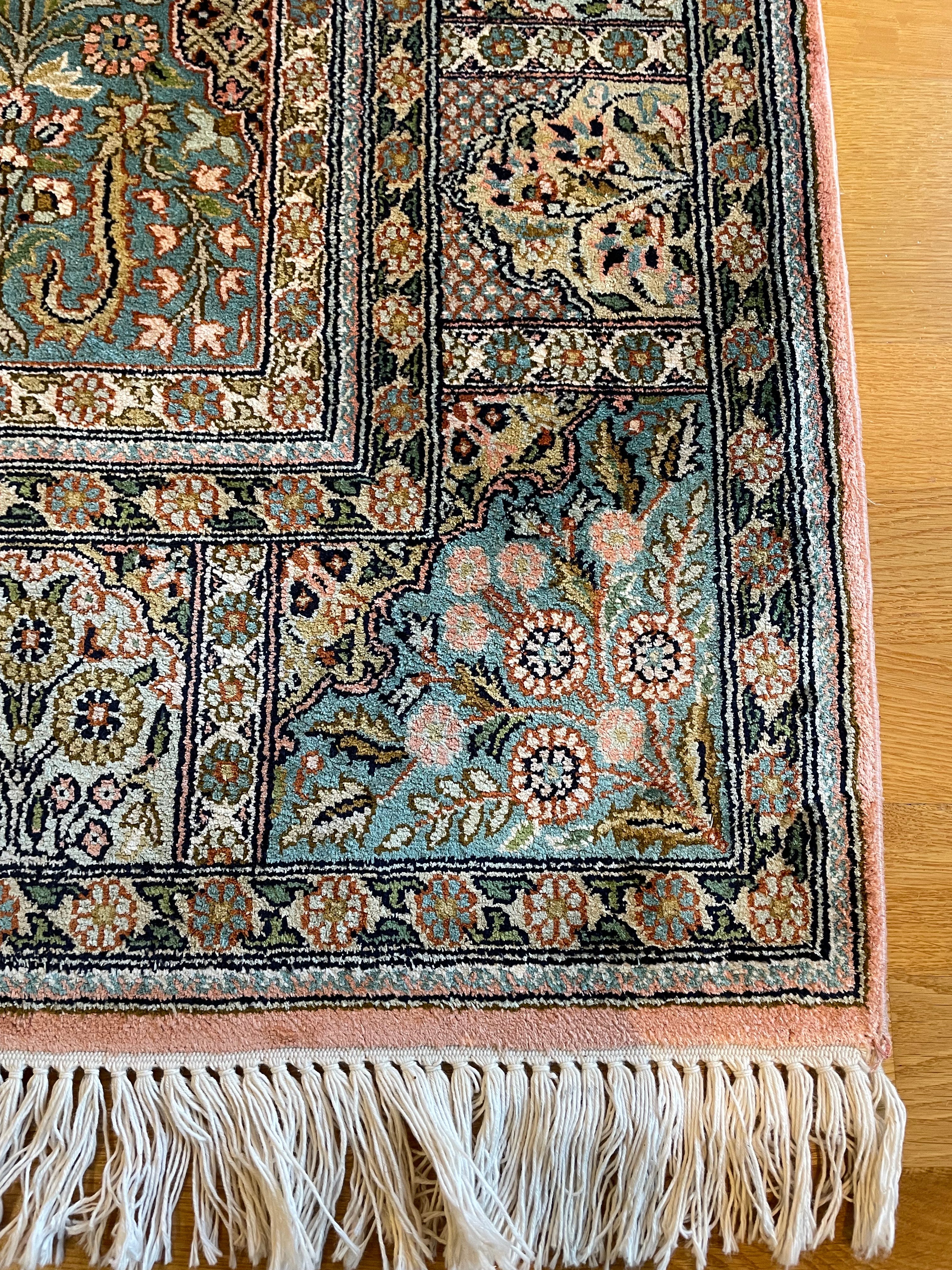 Kashmir Rug 240 × 167 cm