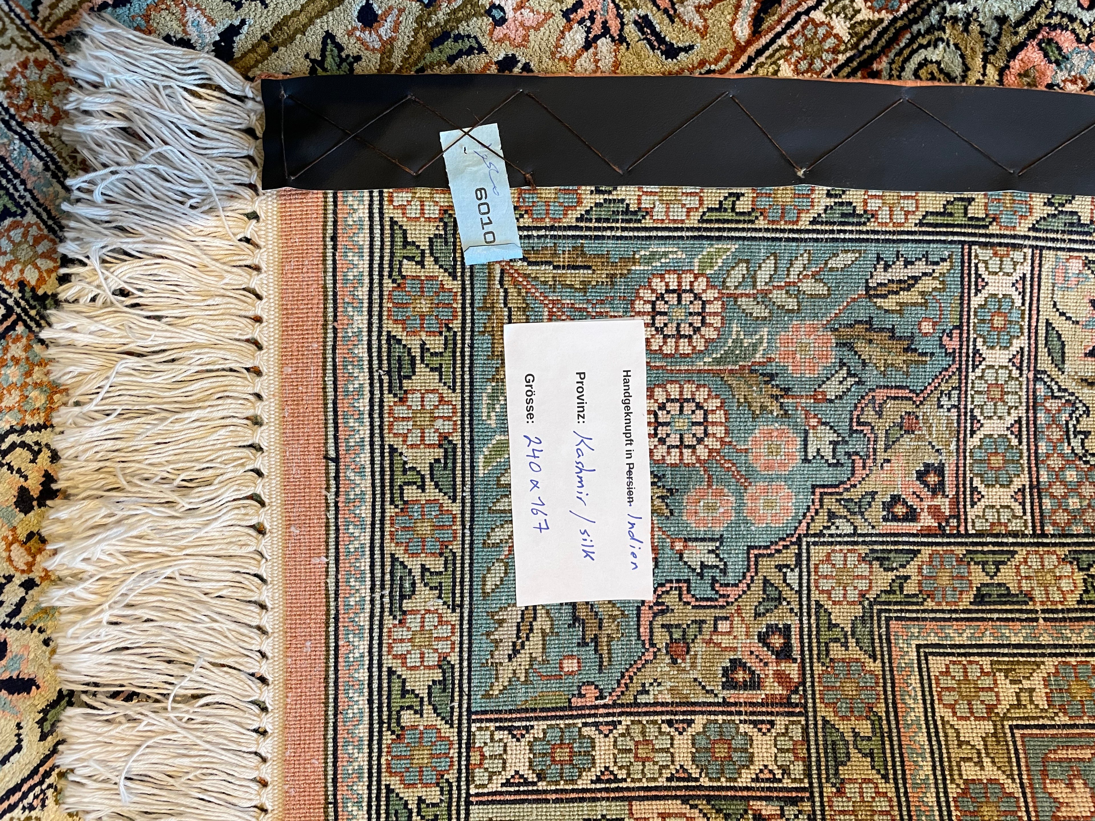 Kashmir Rug 240 × 167 cm